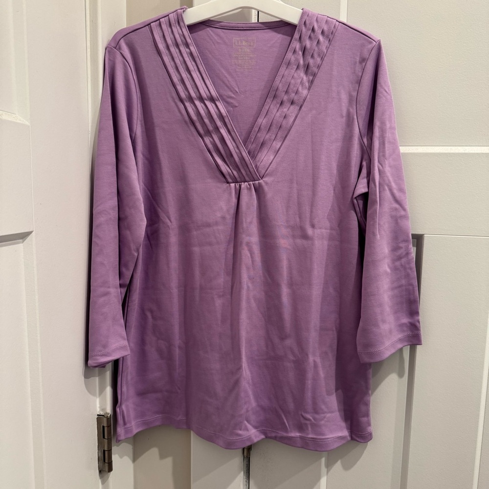 L.L.Bean V-Neck Women's Top 100% Supima Cotton S